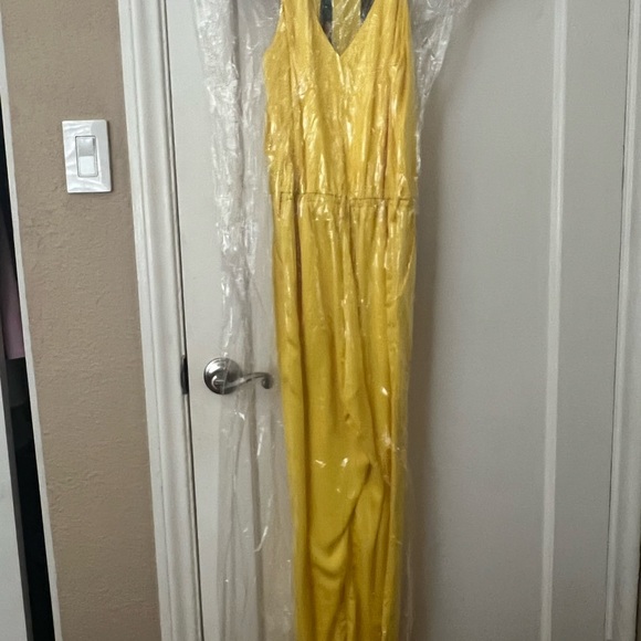 Yellow Silk Jumpsuit with Tie (size small) - Picture 3 of 11